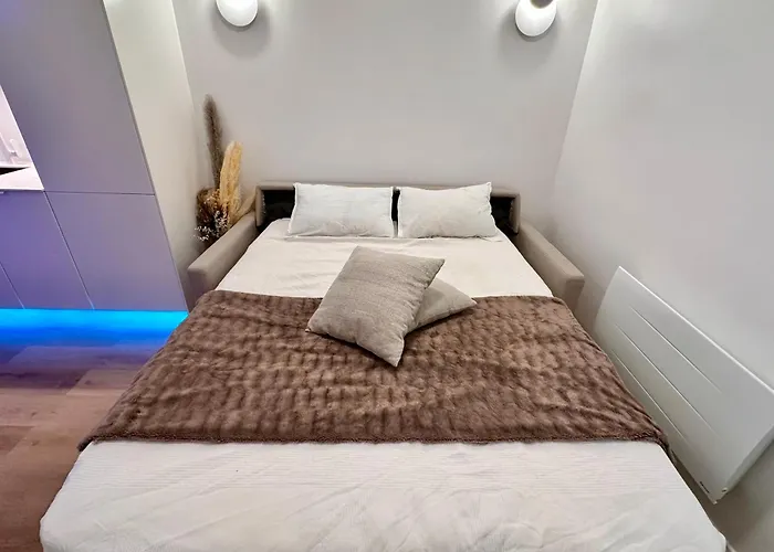 Apartment Metro-Paris